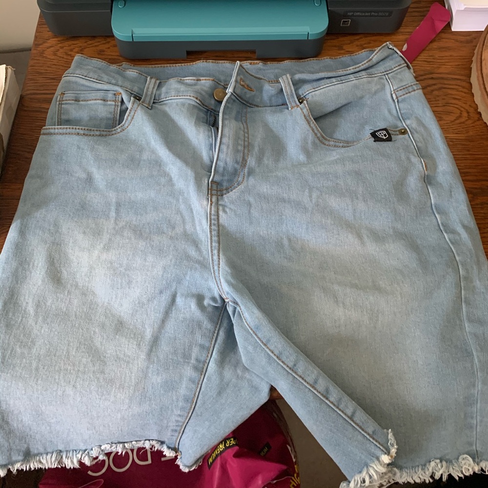 Born primitive jorts